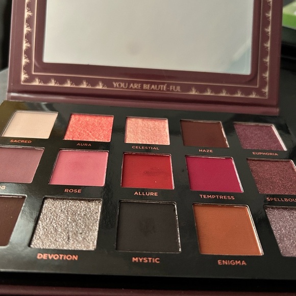 Ace Beaute Mystic Romance Eyeshadow Palette with Matte and Shimmery Shades - Picture 3 of 5